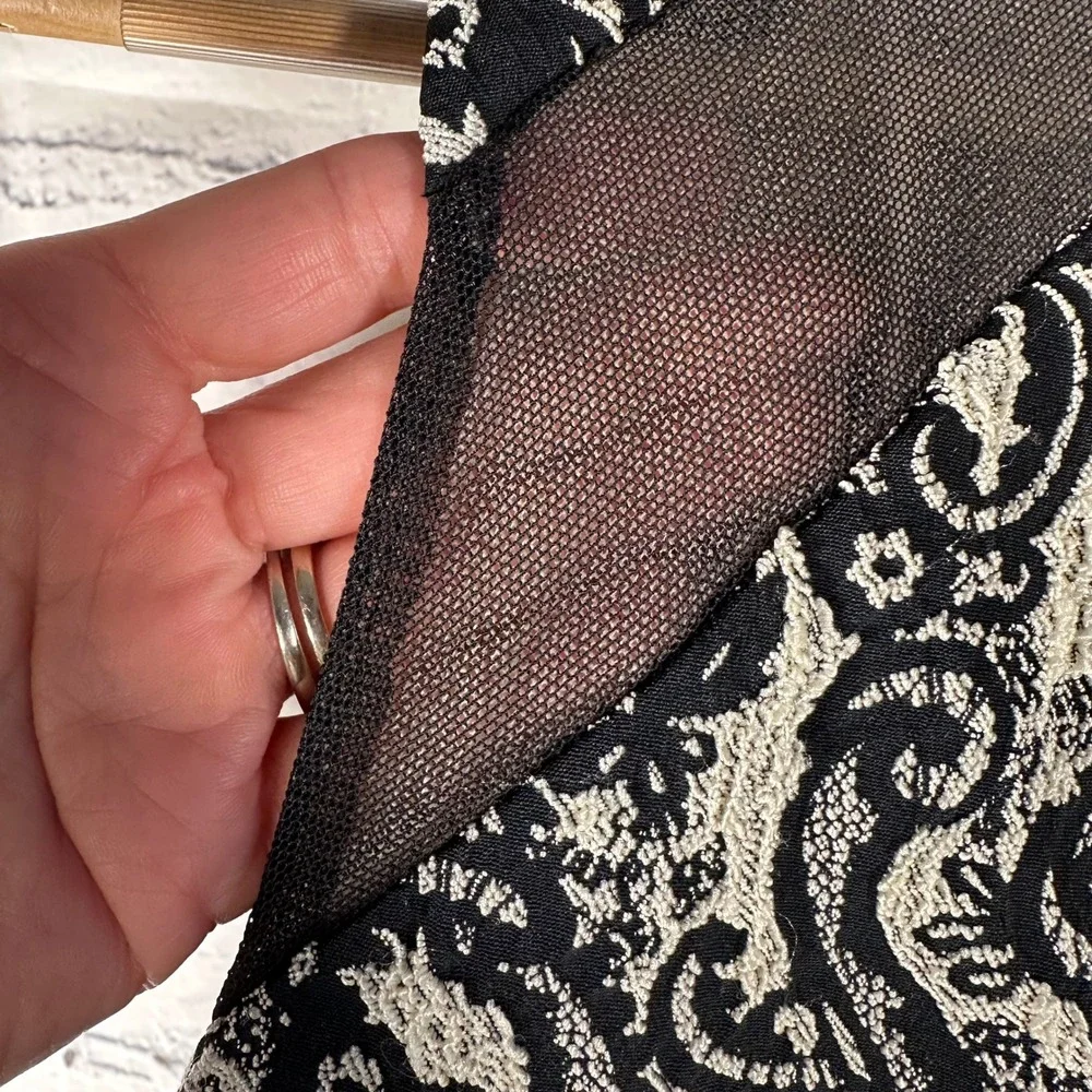 Alice + Olivia Black Cream‎ Damask Jacquard Mesh Sheath Dress Size 2